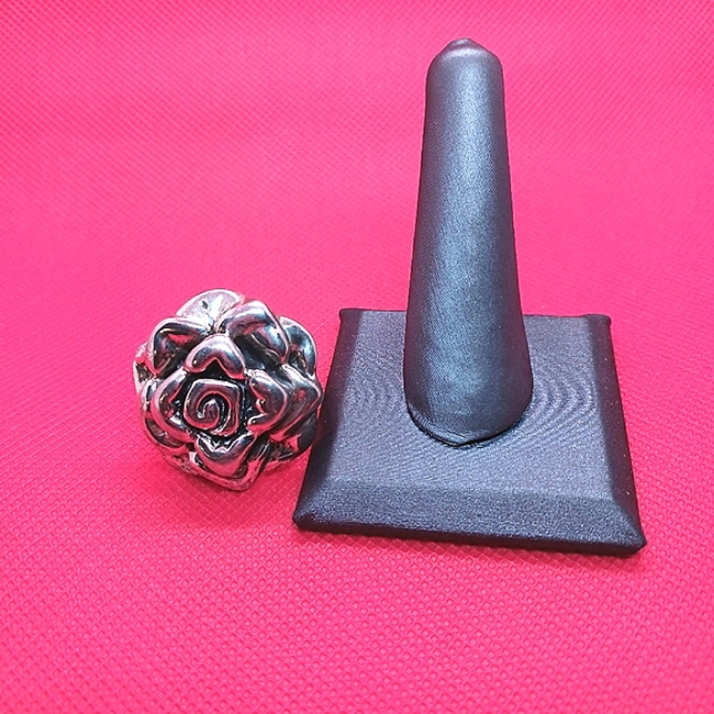 Sterling Silver Large Blooming Rose Ring. - Picture 15 of 16